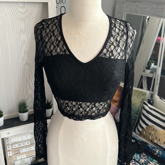Shein | sexy lace top size small - Picture 5 of 7